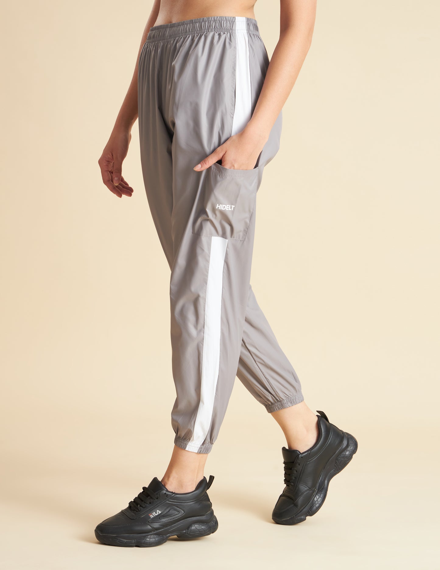 Women Grey NS Loose Fit Solid Training Woven Joggers